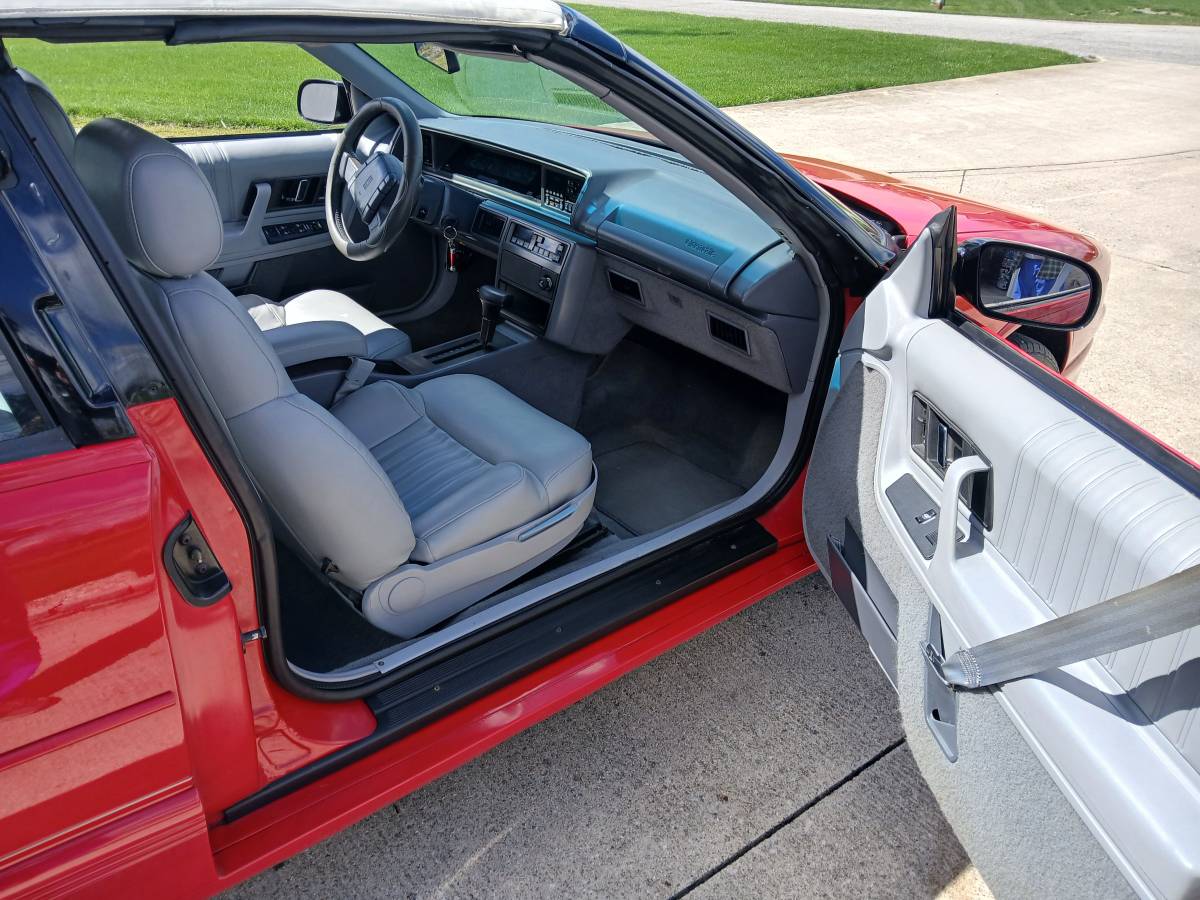 Oldsmobile-Cutlass-supreme-1991-red