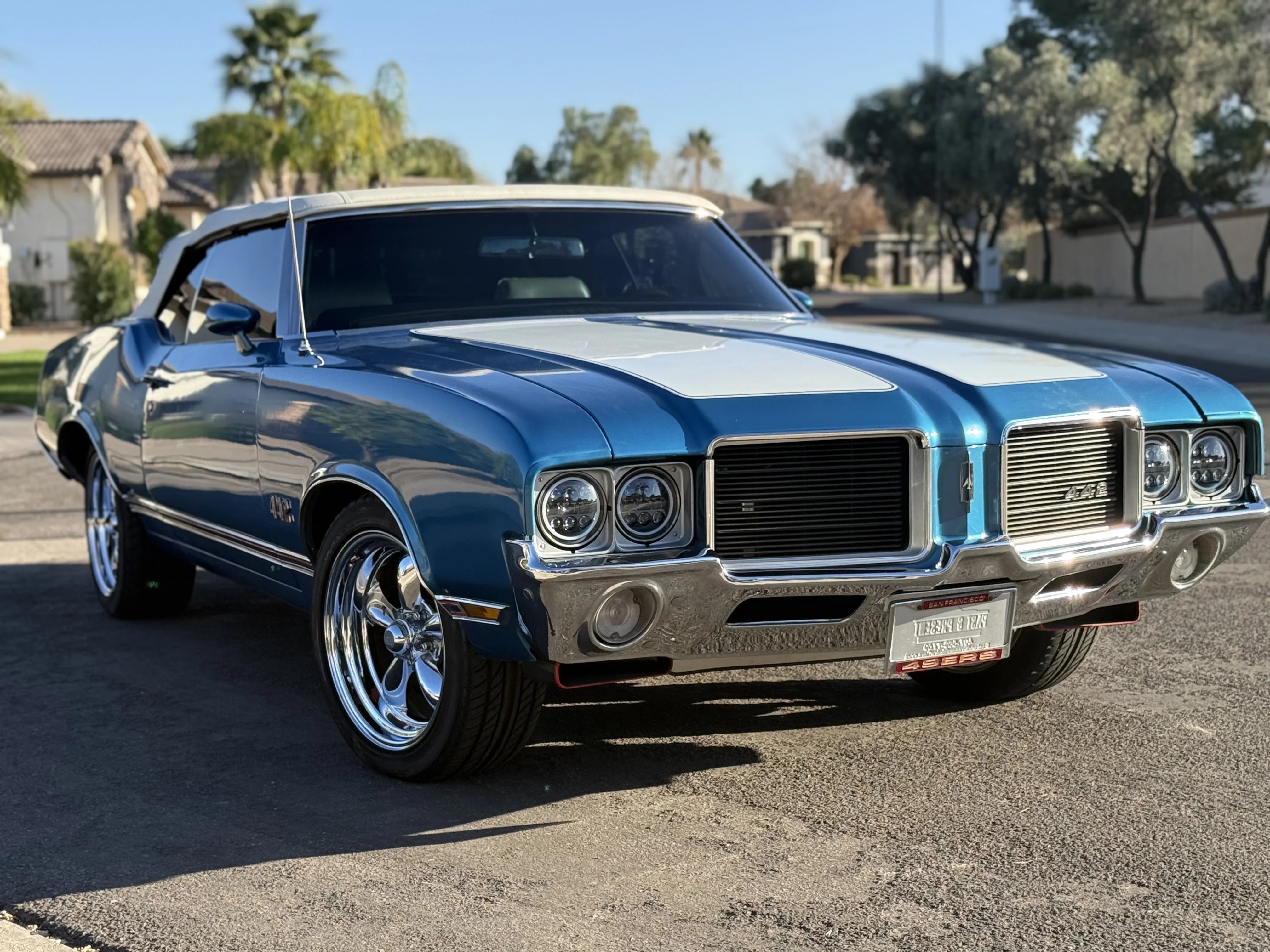 Oldsmobile-Cutlass-supreme-convertible-1971-Blue-White