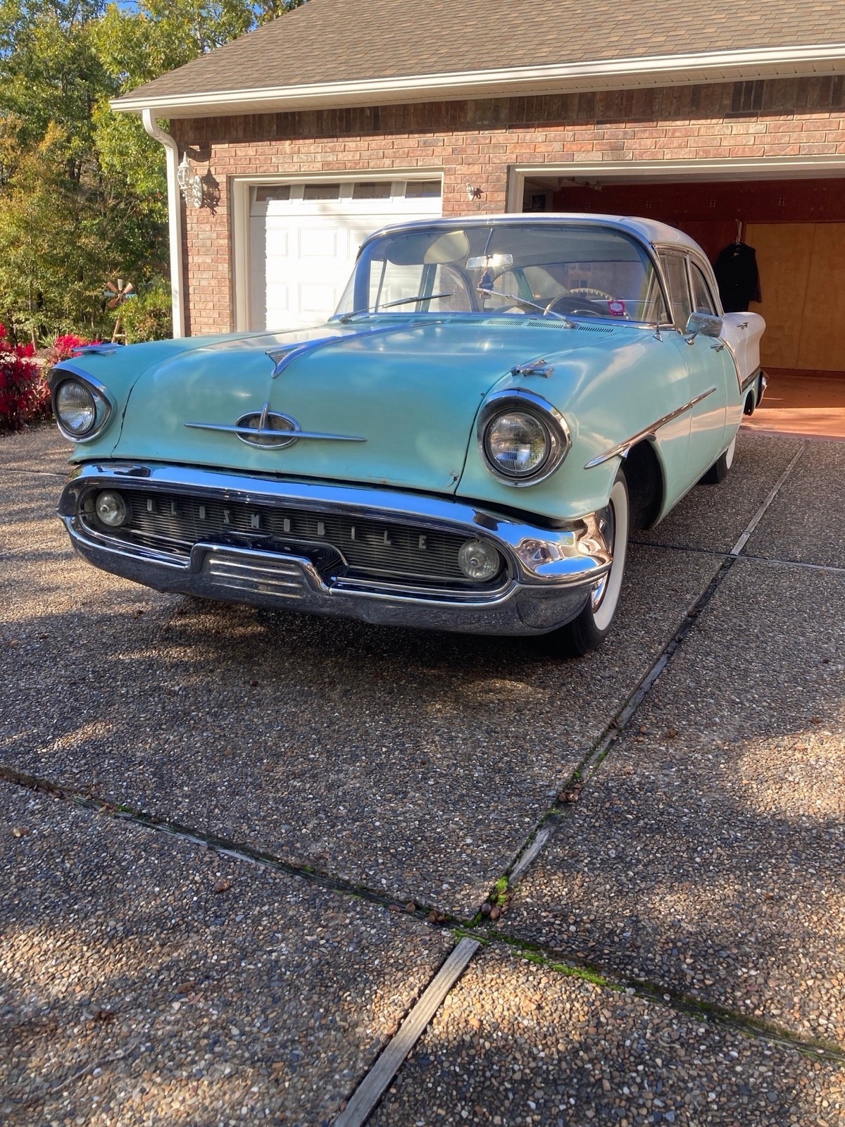 Oldsmobile Golden Rocket 1957