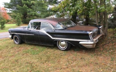 Oldsmobile Ninety-Eight 1957