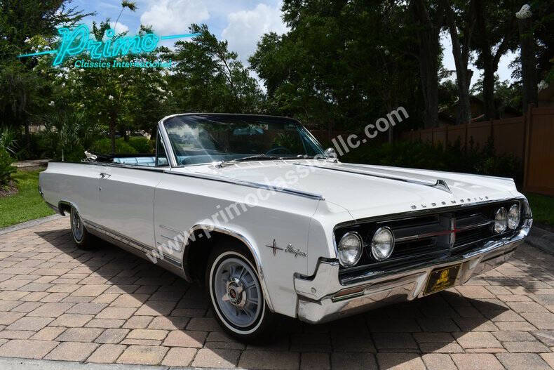 Oldsmobile-Starfire-1964-White-Blue