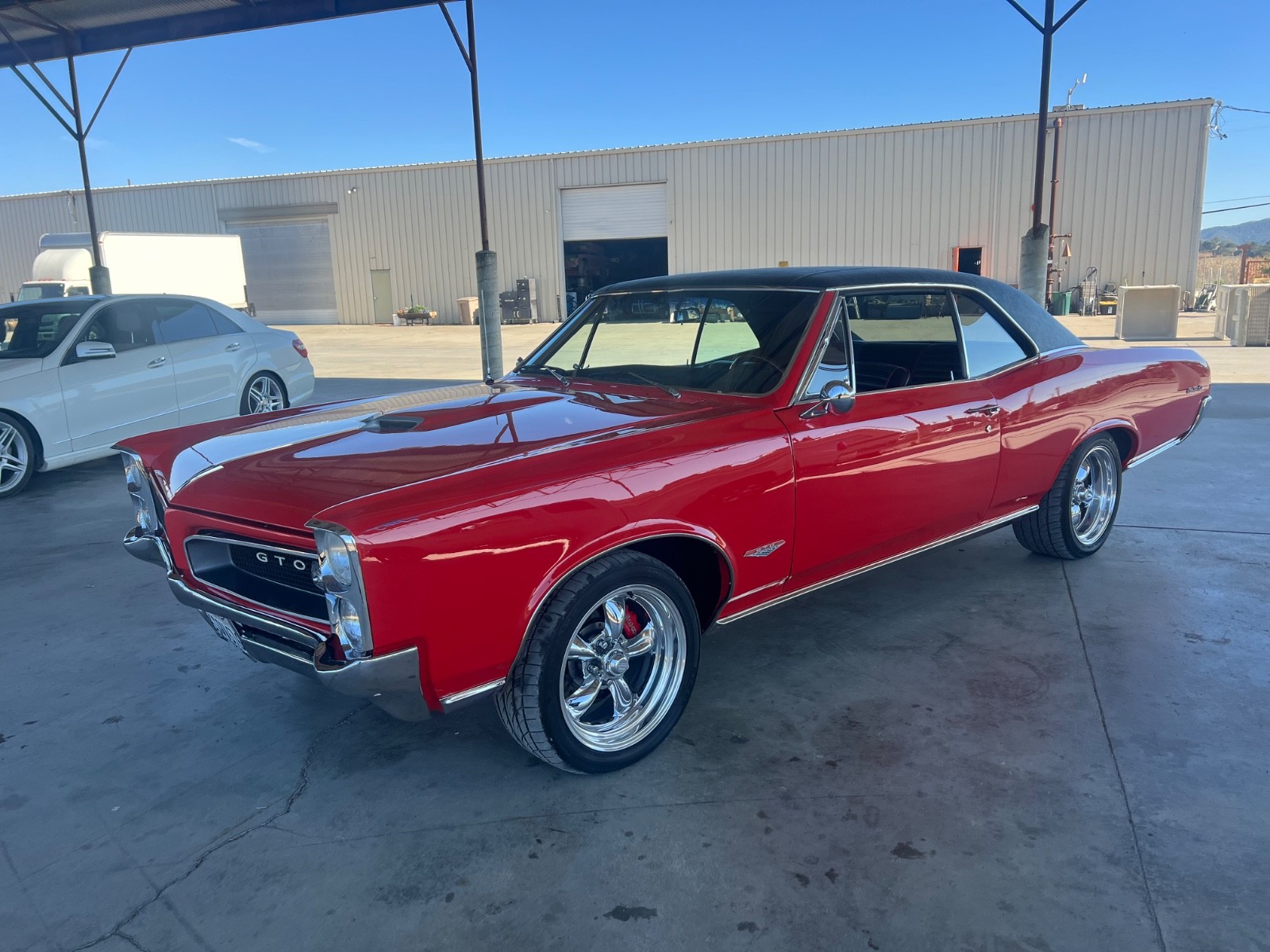 Other-Makes-1966-Coupe-Black