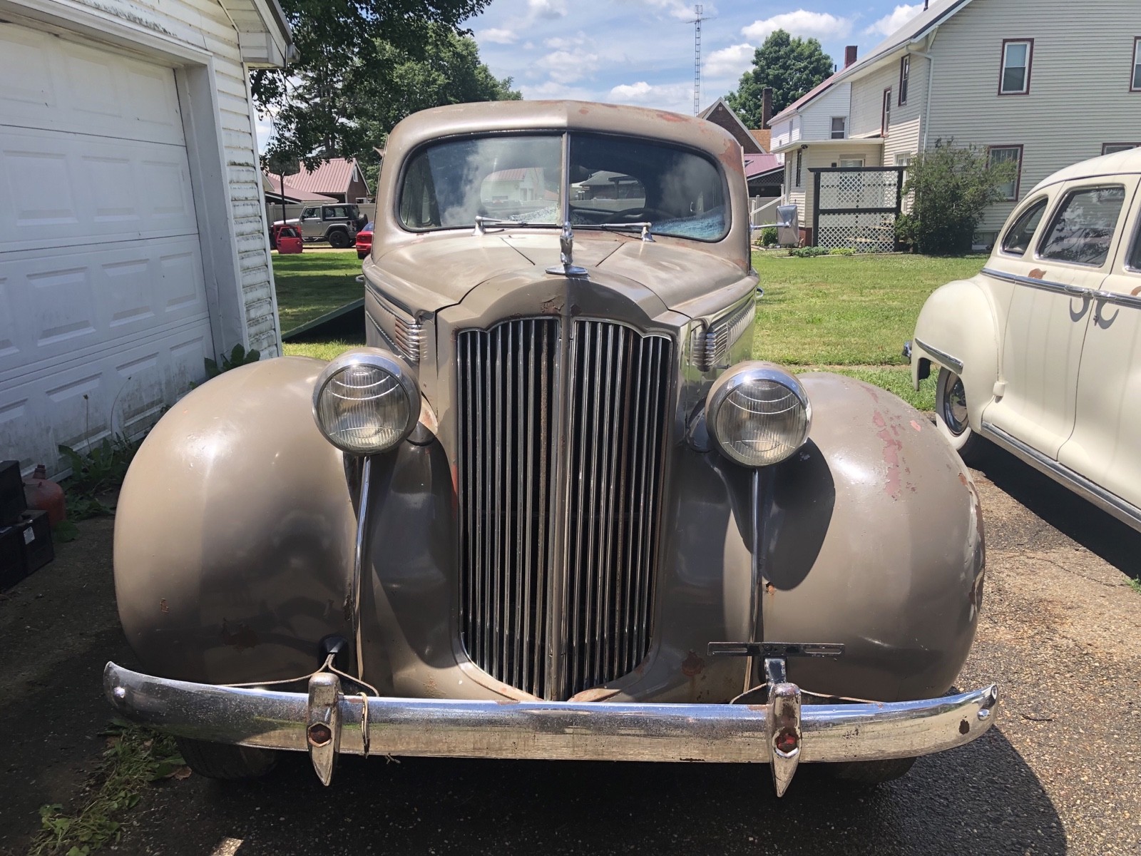 Packard Six 1939