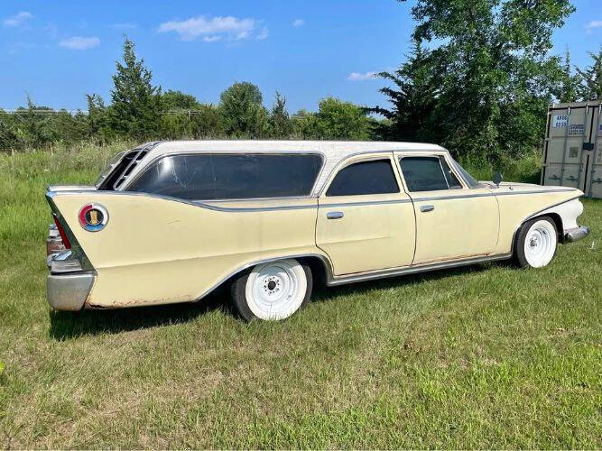 Plymouth-Belvedere-1960-YellowWhite