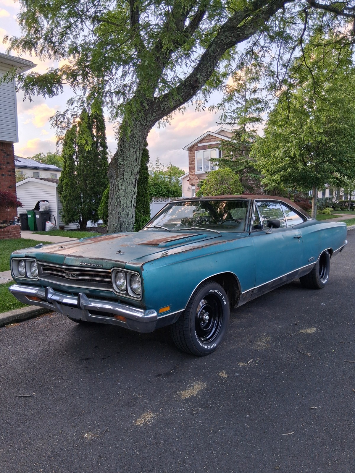 Plymouth-GTX-1969-Coupe-Black