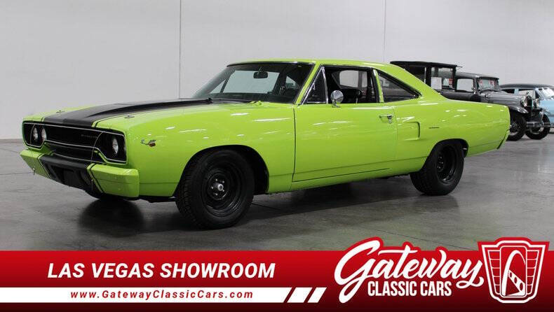 Plymouth-Roadrunner-1970-Green-And-Black-Black