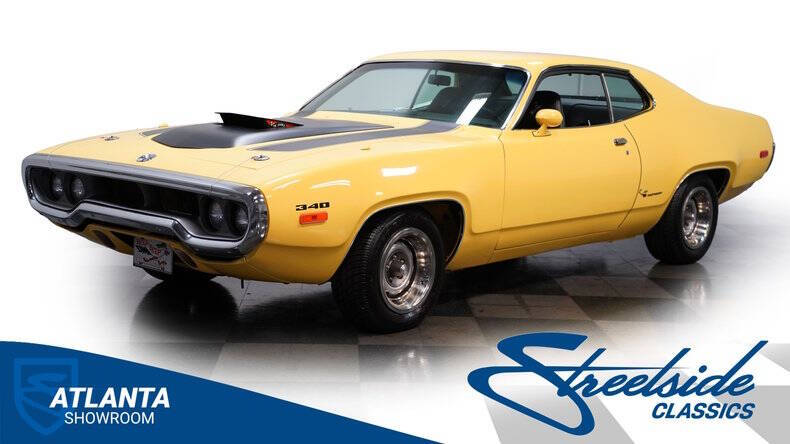 Plymouth-Roadrunner-1972-Top-Banana-Black