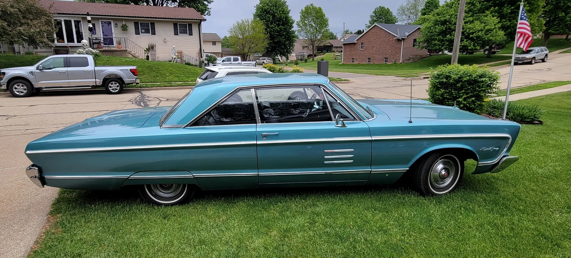 Plymouth-Sport-fury-1966-Turquoise-Black
