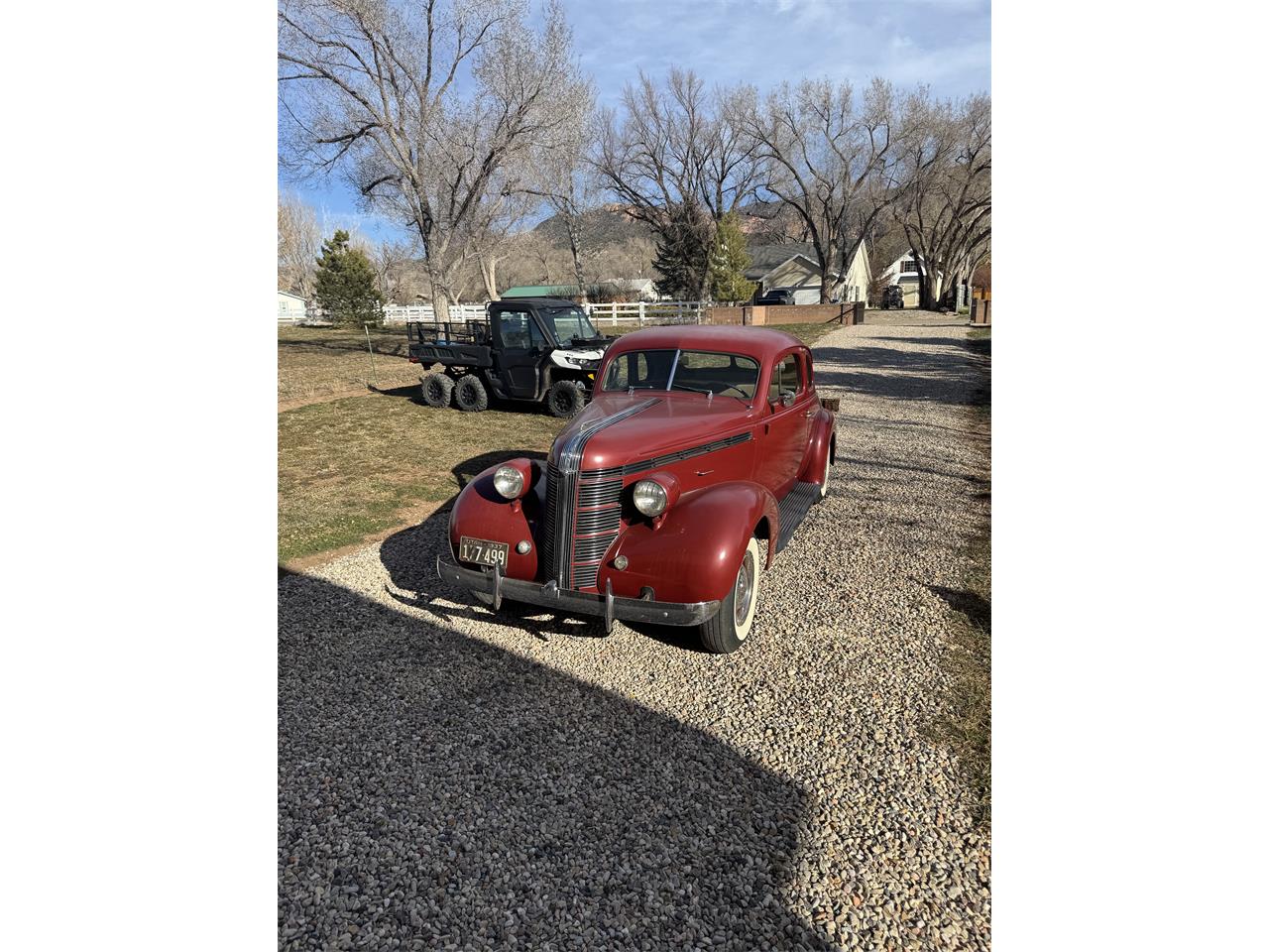 Pontiac-2-dr-coupe-1937-Burgundy-Tan
