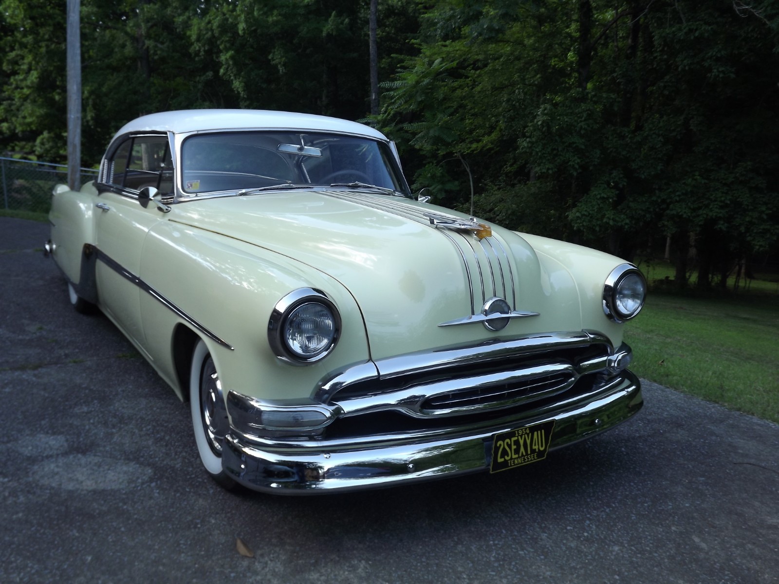 Pontiac-Catalina-1954-Coupe-Tan
