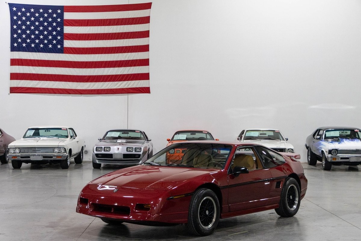 Pontiac-Fiero-1988-Coupe-Tan Pontiac Fiero 1988