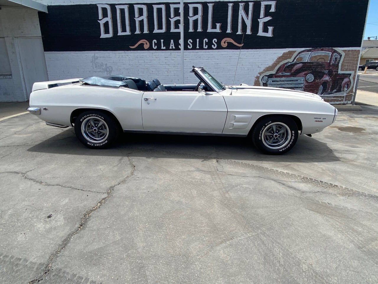 Pontiac-Firebird-1969-White-Blue