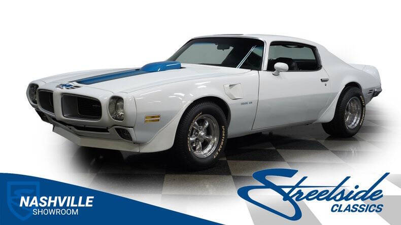 Pontiac-Firebird-1970-White-Black