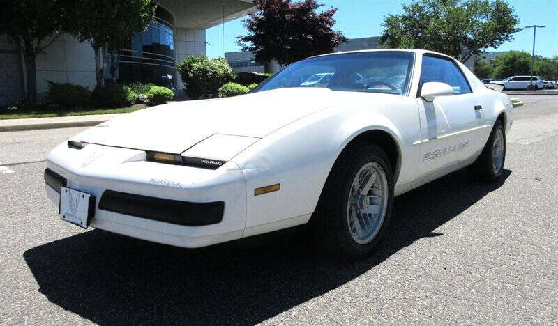 Pontiac-Firebird-1990-White-Gray Pontiac-Firebird-1990-White-Gray