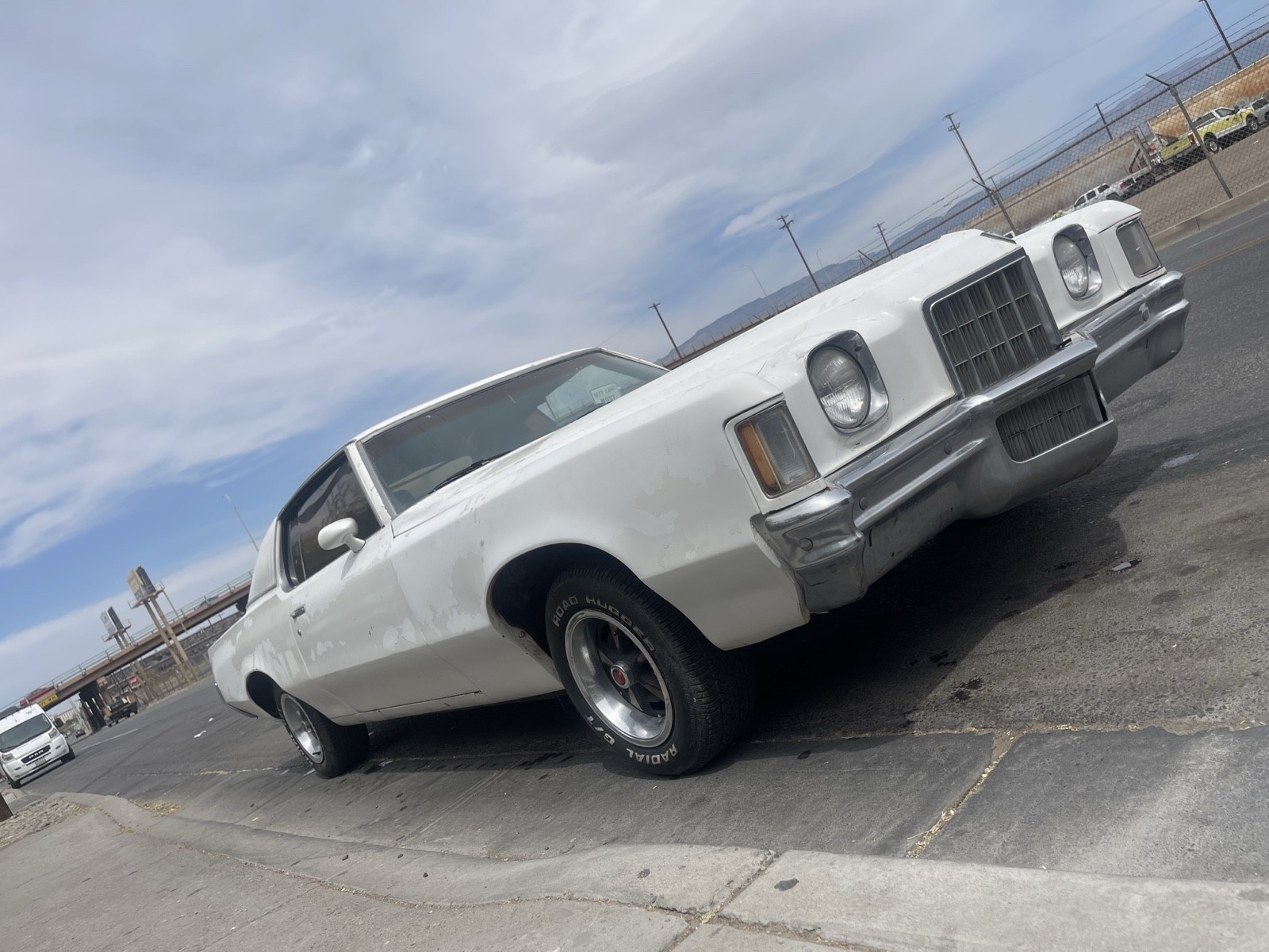 Pontiac-Grand-Prix-1972-Coupe