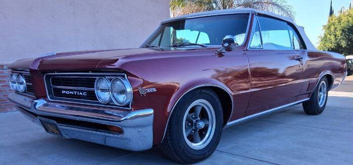 Pontiac-Lemans-1964