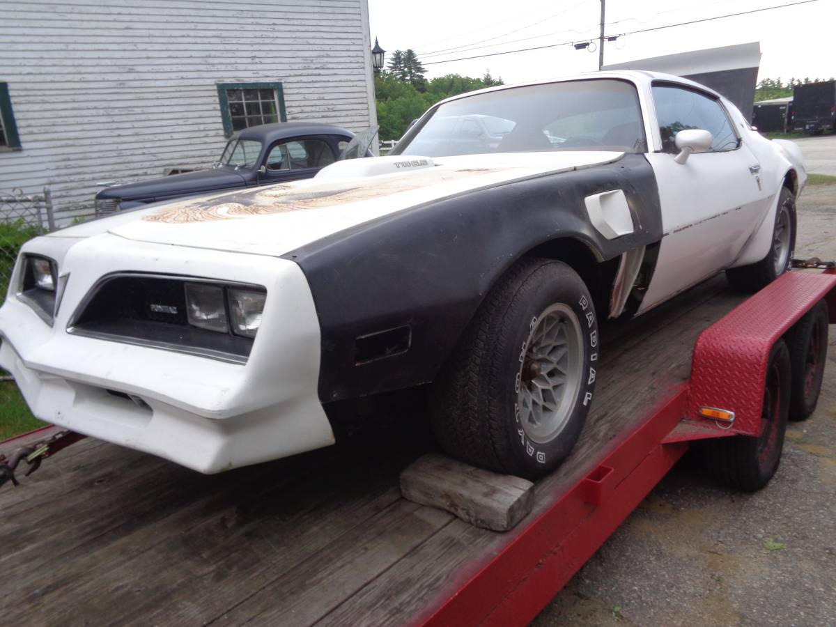 Pontiac-Trans-am-1978-white