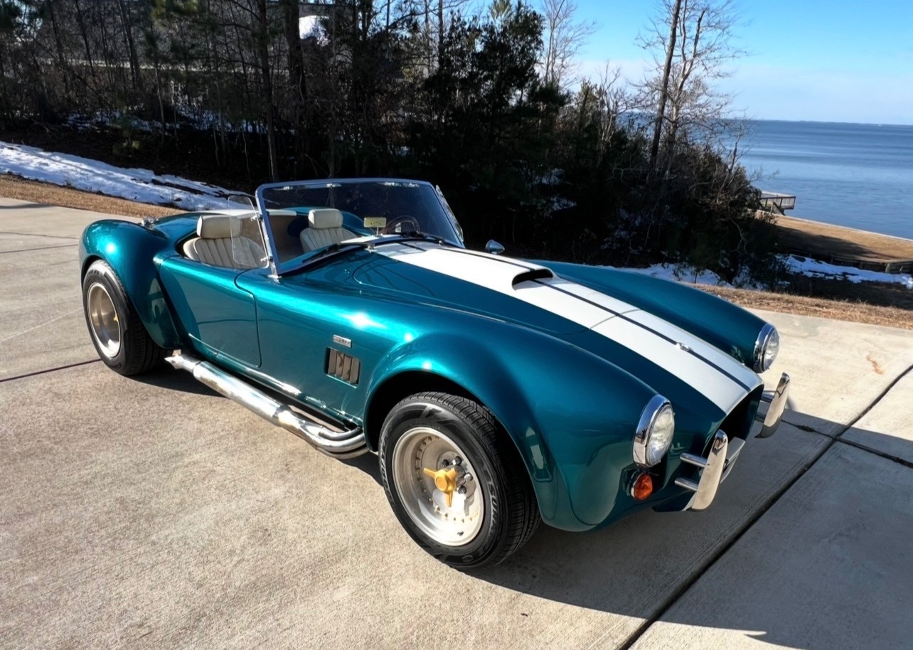 Shelby-Cobra-1966-Convertible-White