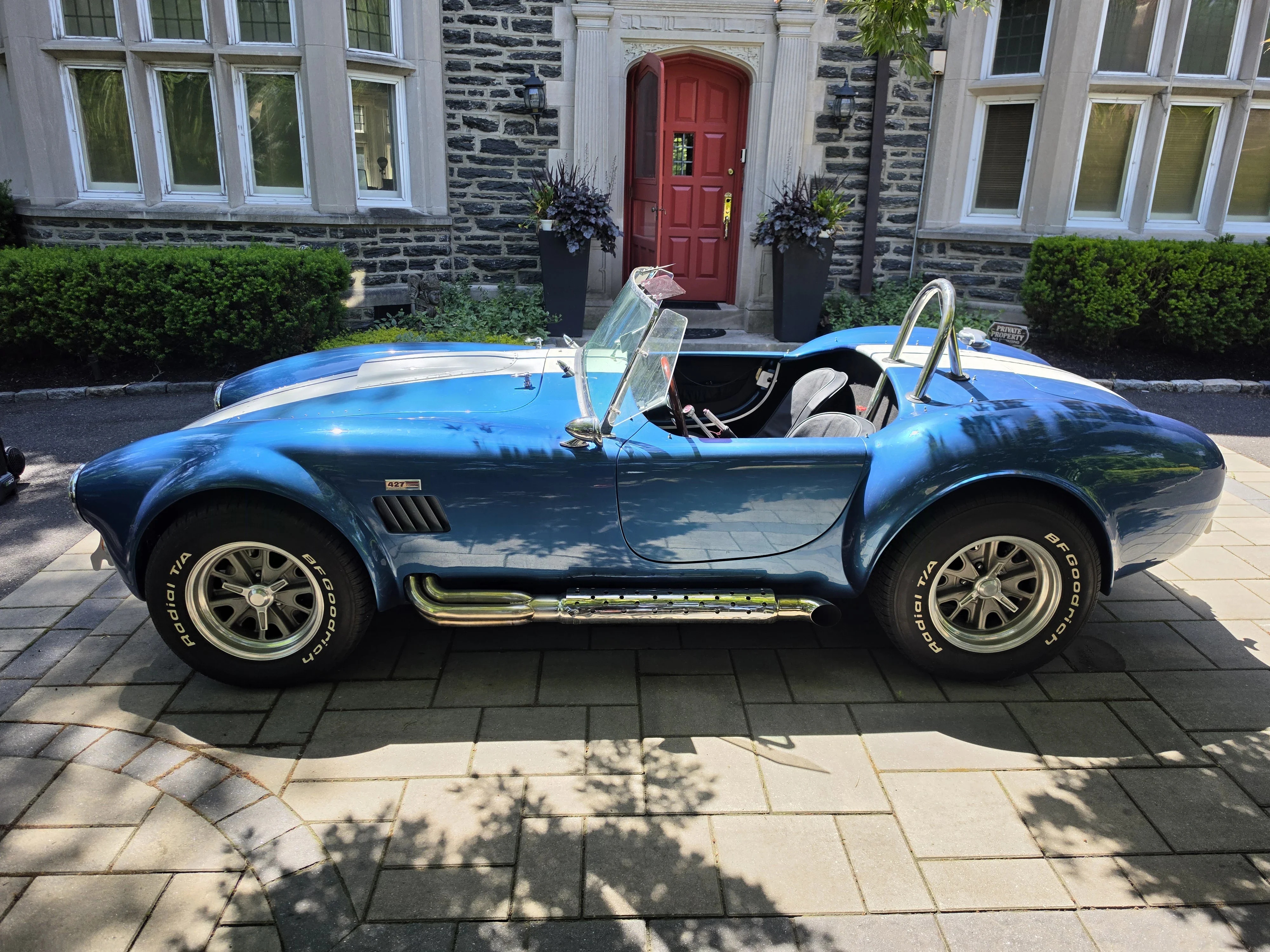 Shelby-Cobra-replica-1965-Blue-Black