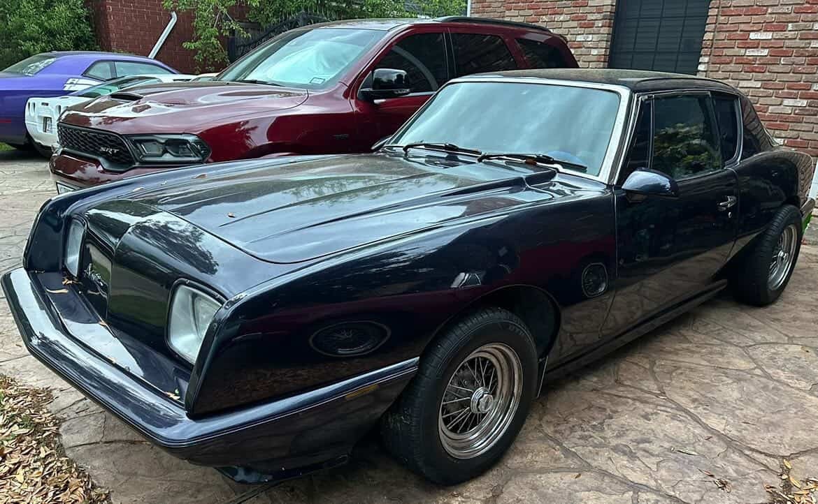Studebaker-Avanti-1989