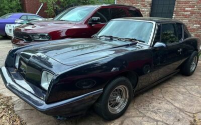 Studebaker Avanti 1989