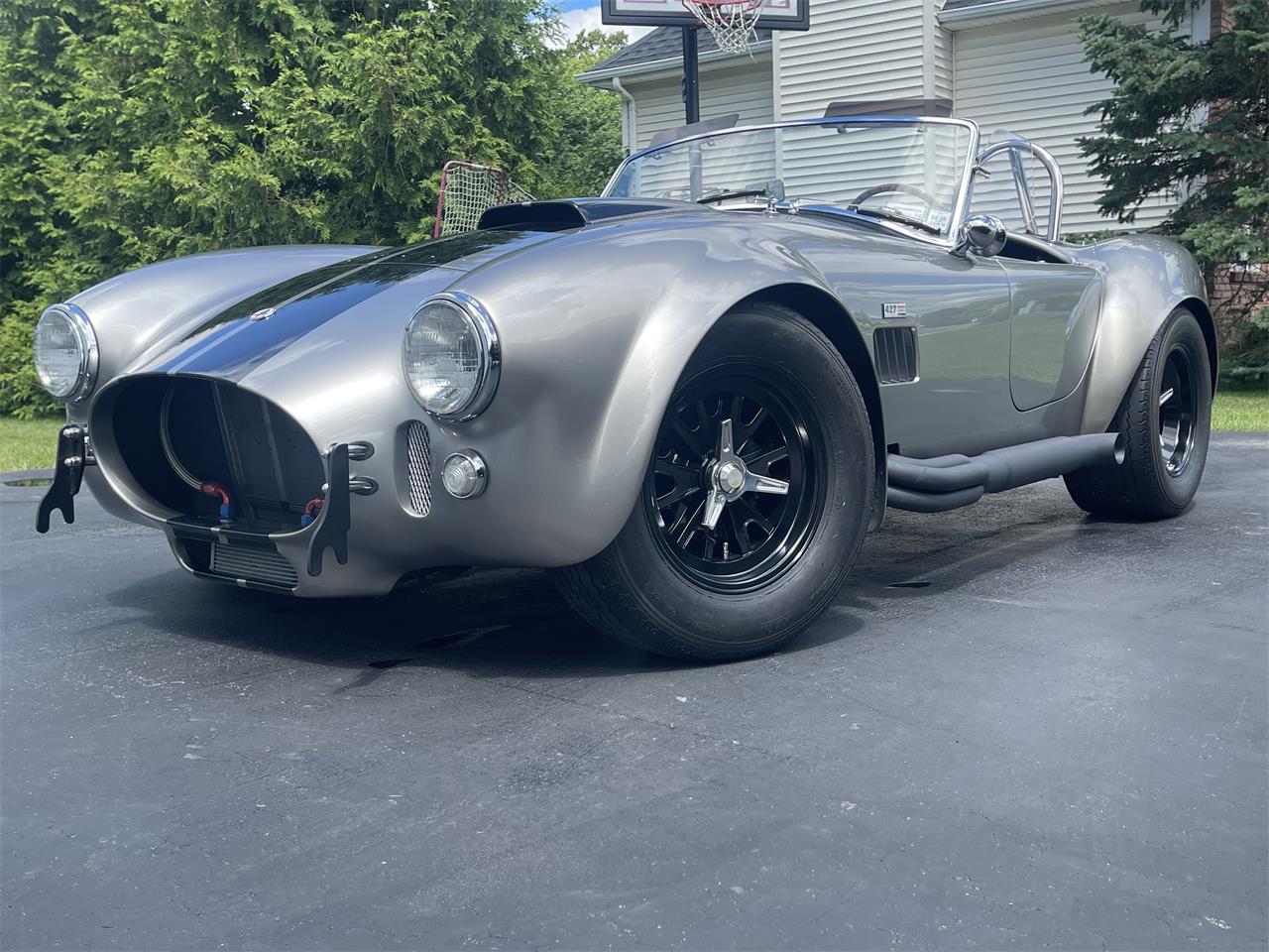 Superformance-Cobra-1965-Titanium-Silver-Black