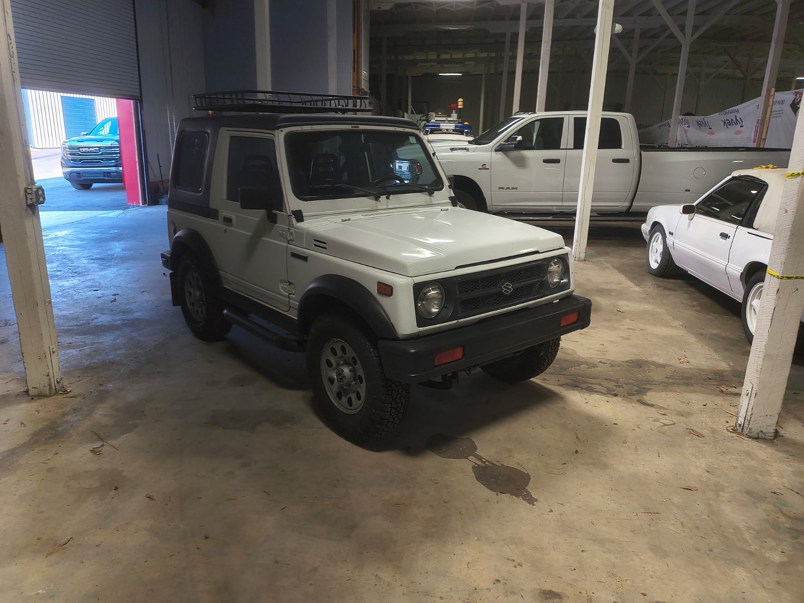 Suzuki-Samurai-1992-CONVERTIBLE-GREY