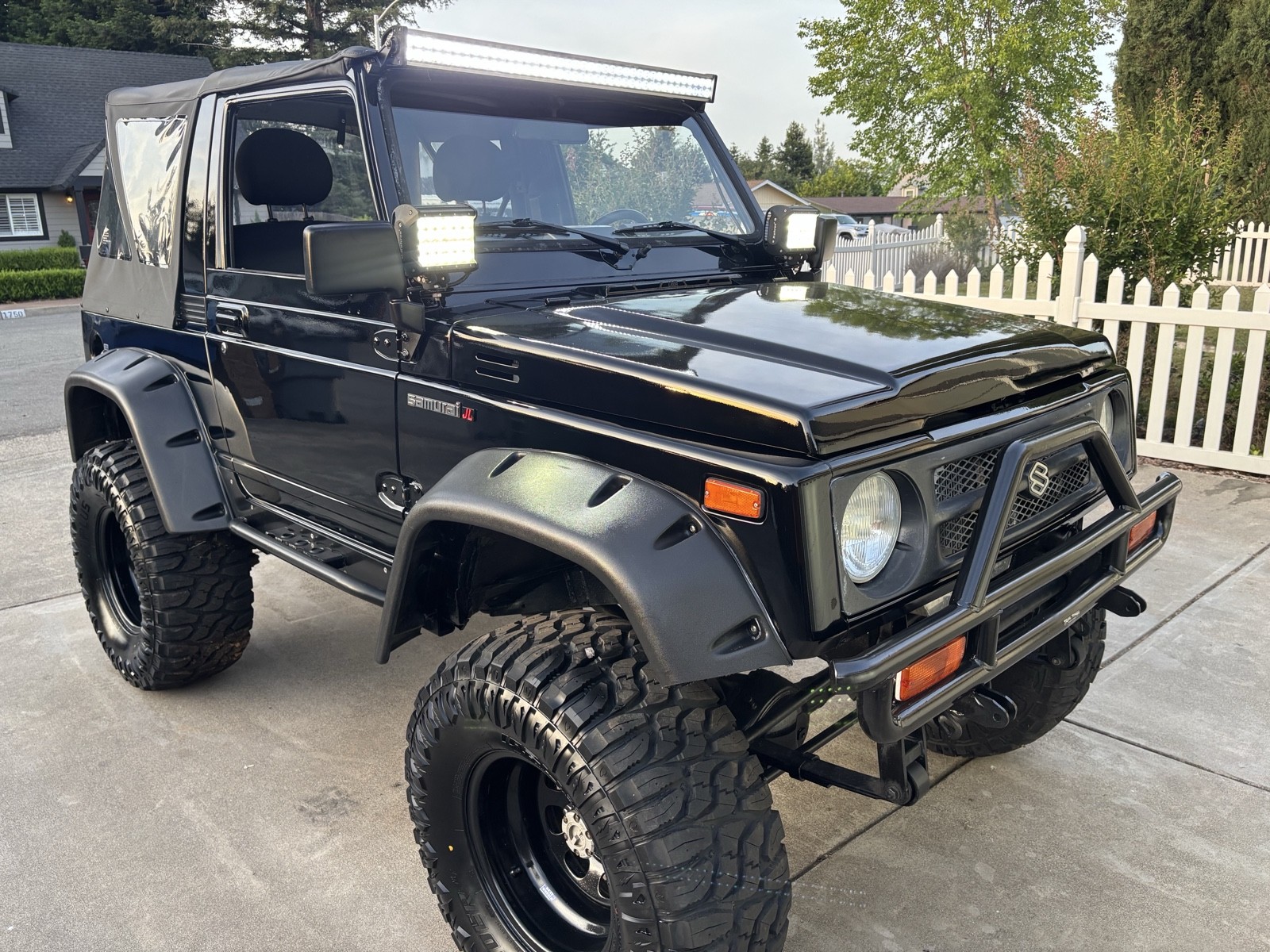 Suzuki-Samurai-1992