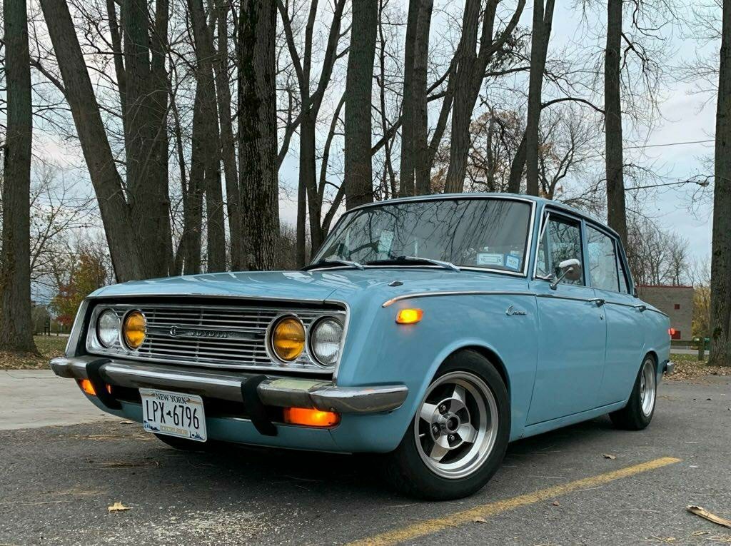 Toyota-Corona-RT40-1968-Sedan