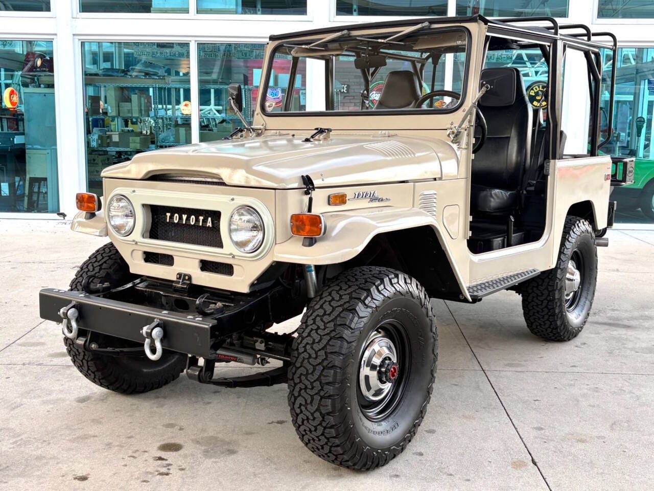 Toyota-Land-Cruiser-1972-SUV-Black