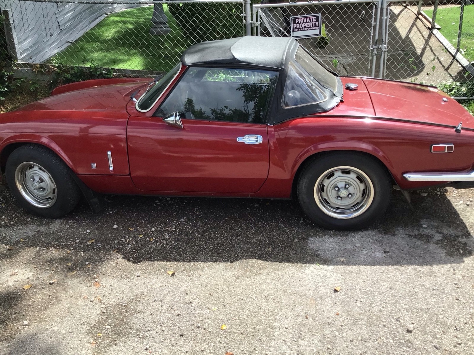 Triumph-1500-1976-Red