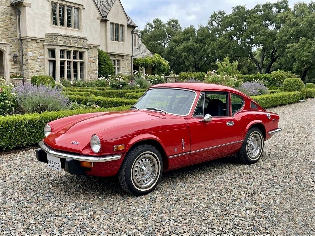 Triumph-GT6-Mark-3-Fastback-Coupe-All-original-low-original-Miles-1972-Fastback-Black