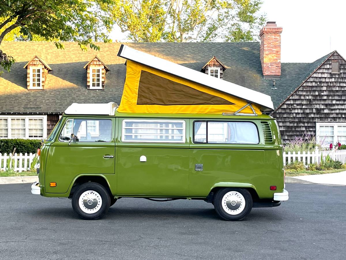 Volkswagen-Vanagon-westfalia-1979-green