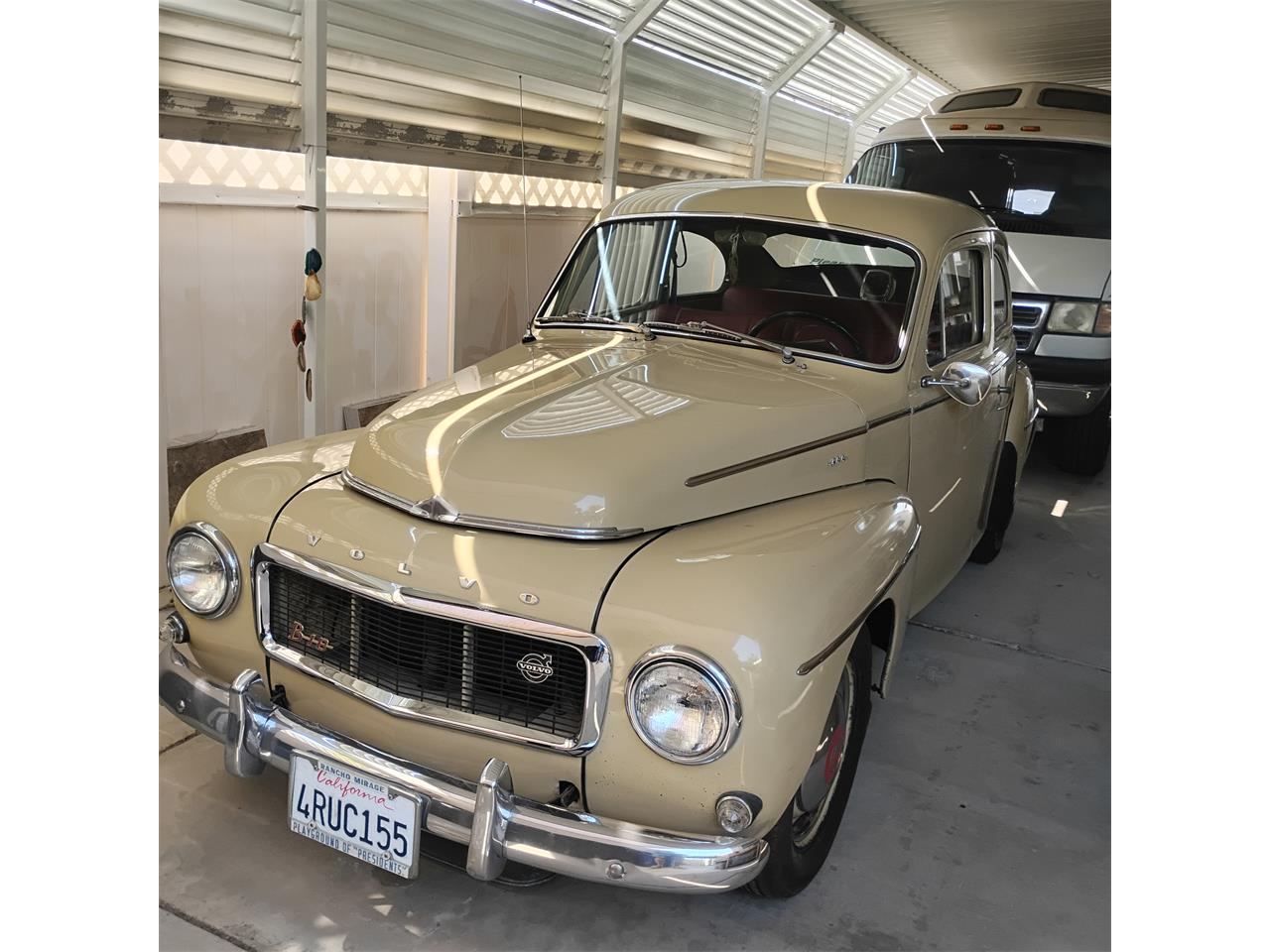 Volvo-Pv544-1964-Beige-Red