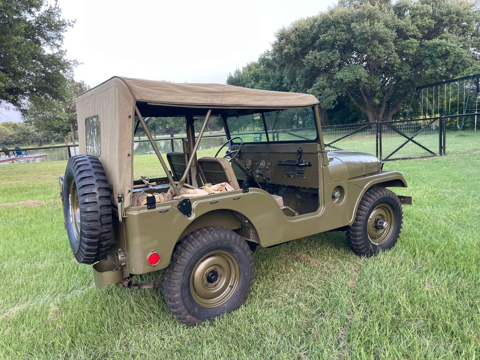 Willys-CJ2-1952