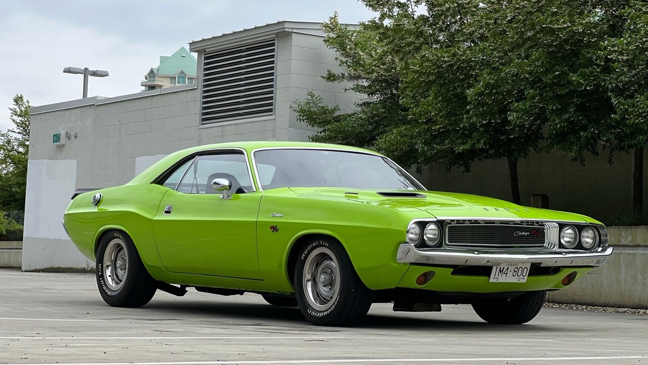 Dodge Challenger verte