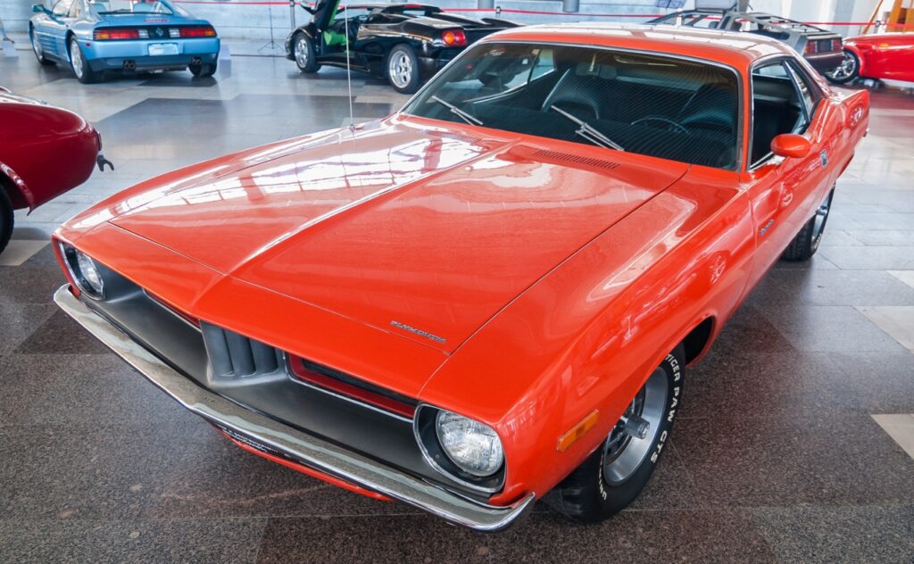 Plymouth Barracuda orange