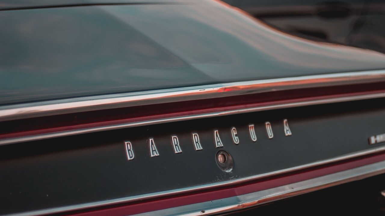 Sigle Plymouth Barracuda