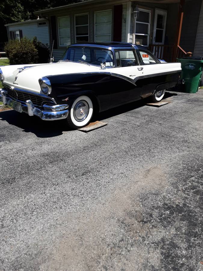 56-ford-crown-victoria-1956-black