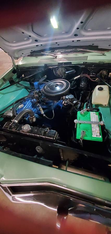 75-dodge-dart-swinger-1975-green