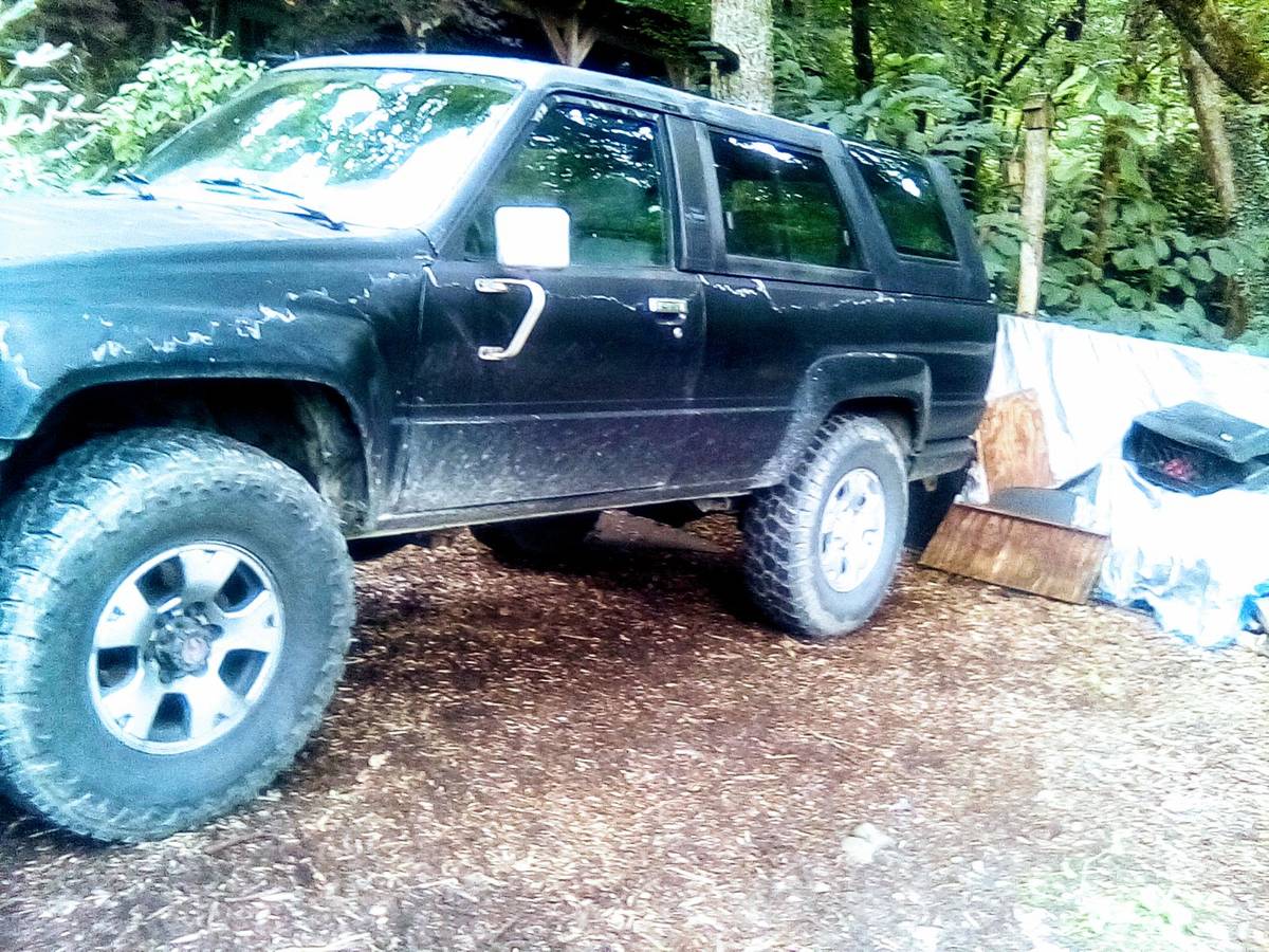 86-toyota-22returbo-4runner-1986-black