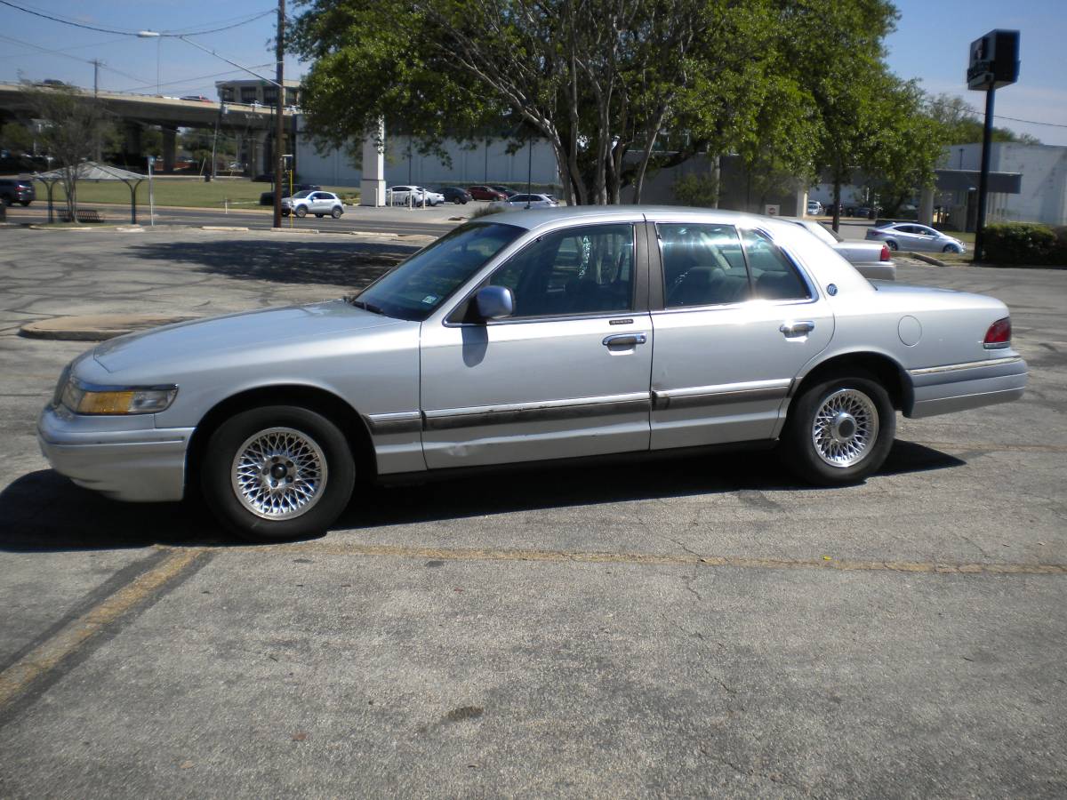 94-mecury-grand-marquis-1994-grey