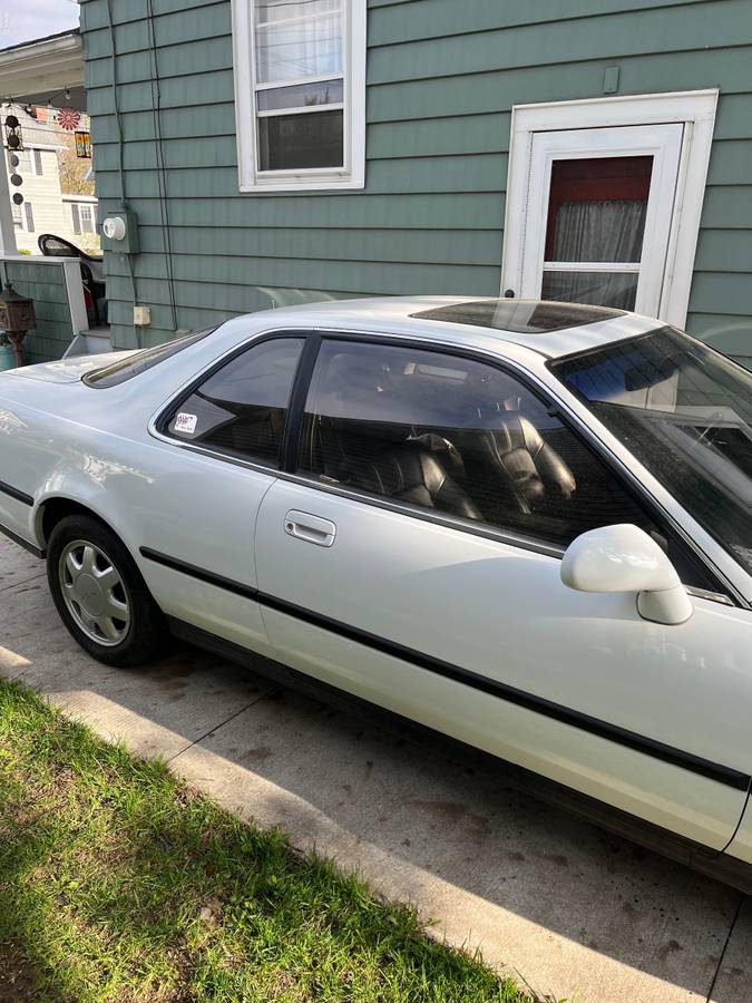 Acura-Legend-1991-white
