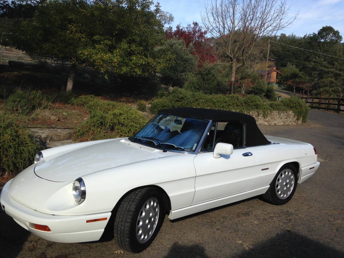 Alfa-romeo-Spider-veloce-1993-white