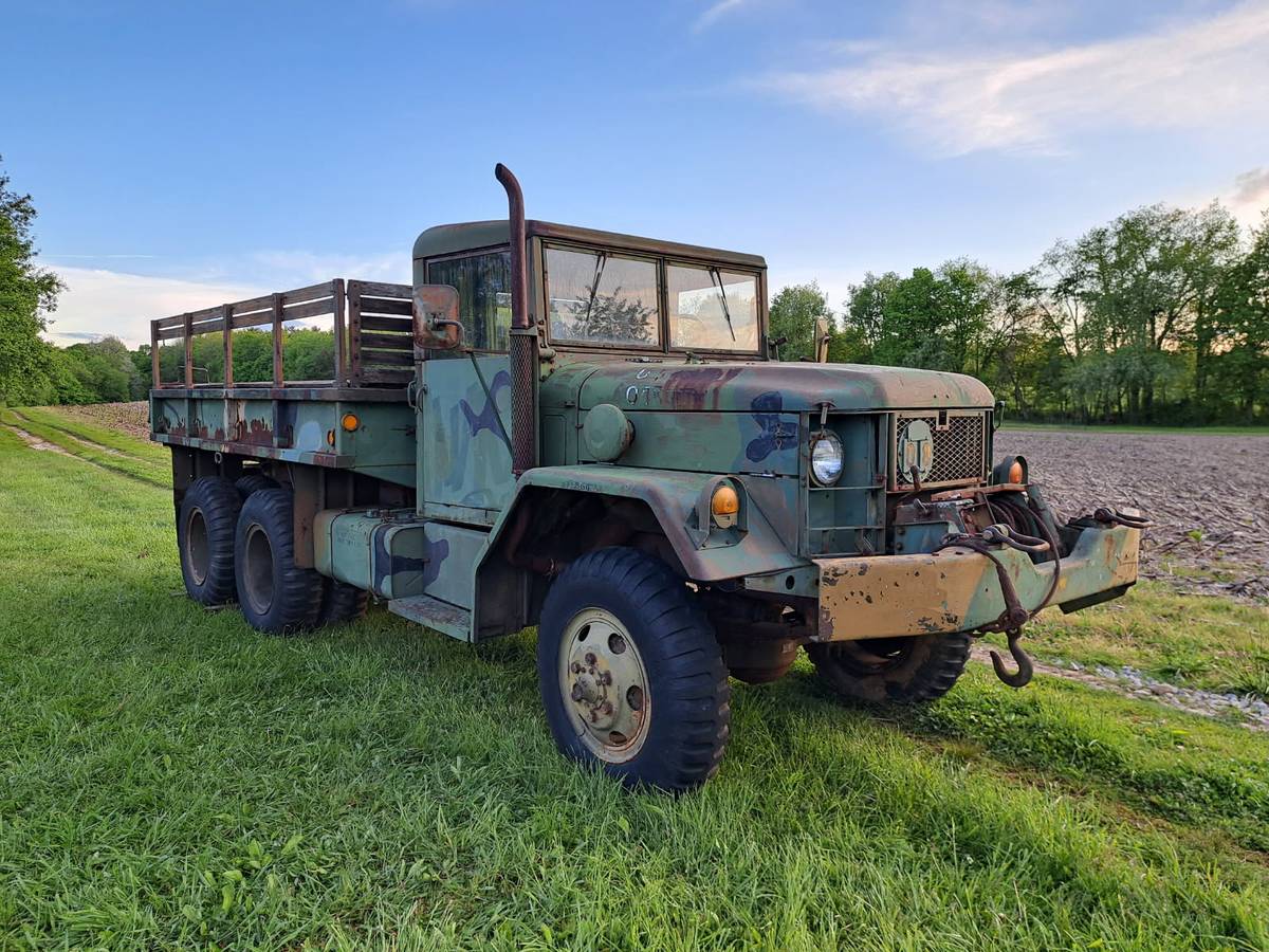 Am-general-M35a2-1971