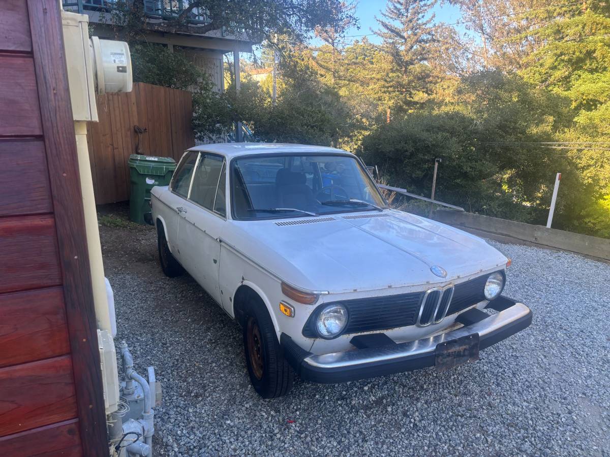 Bmw-2002-1976-white