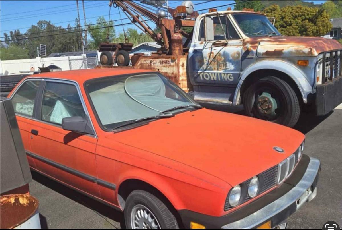 Bmw-318i-1984-orange