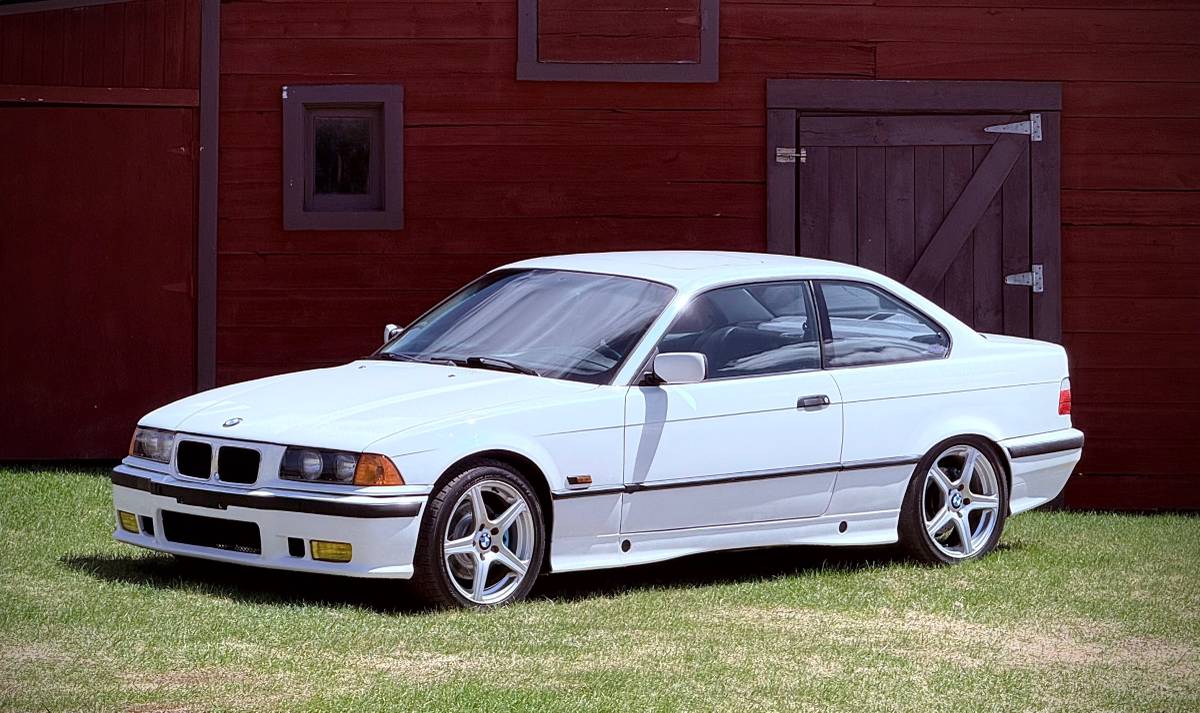 Bmw-318is-5-speed-1996-white