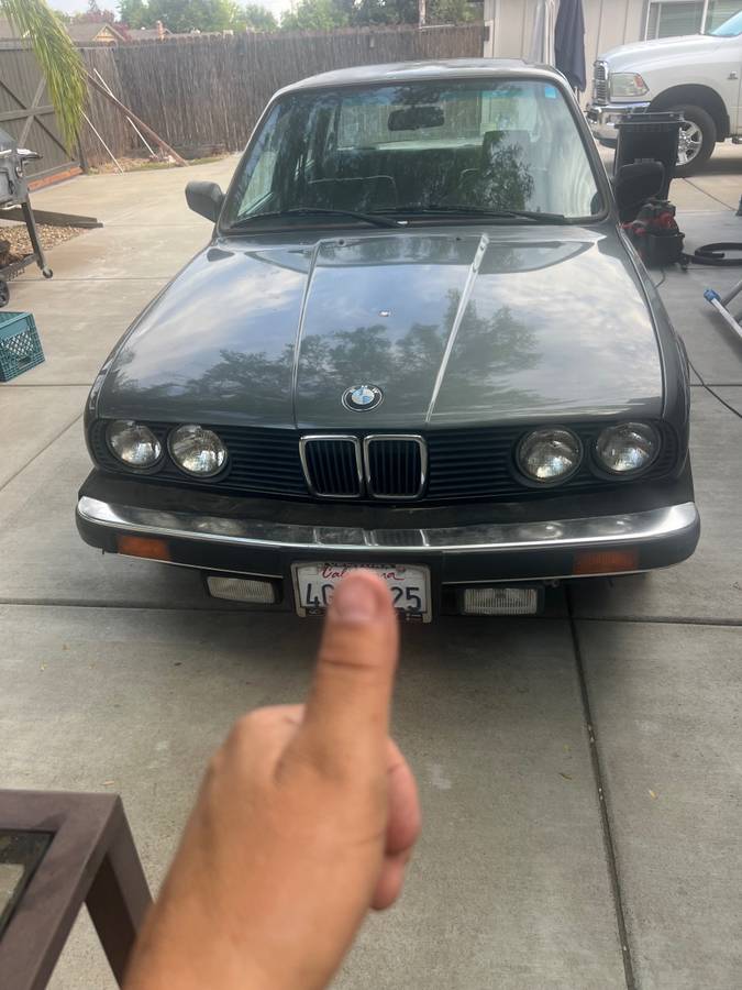 Bmw-325e-1985-grey