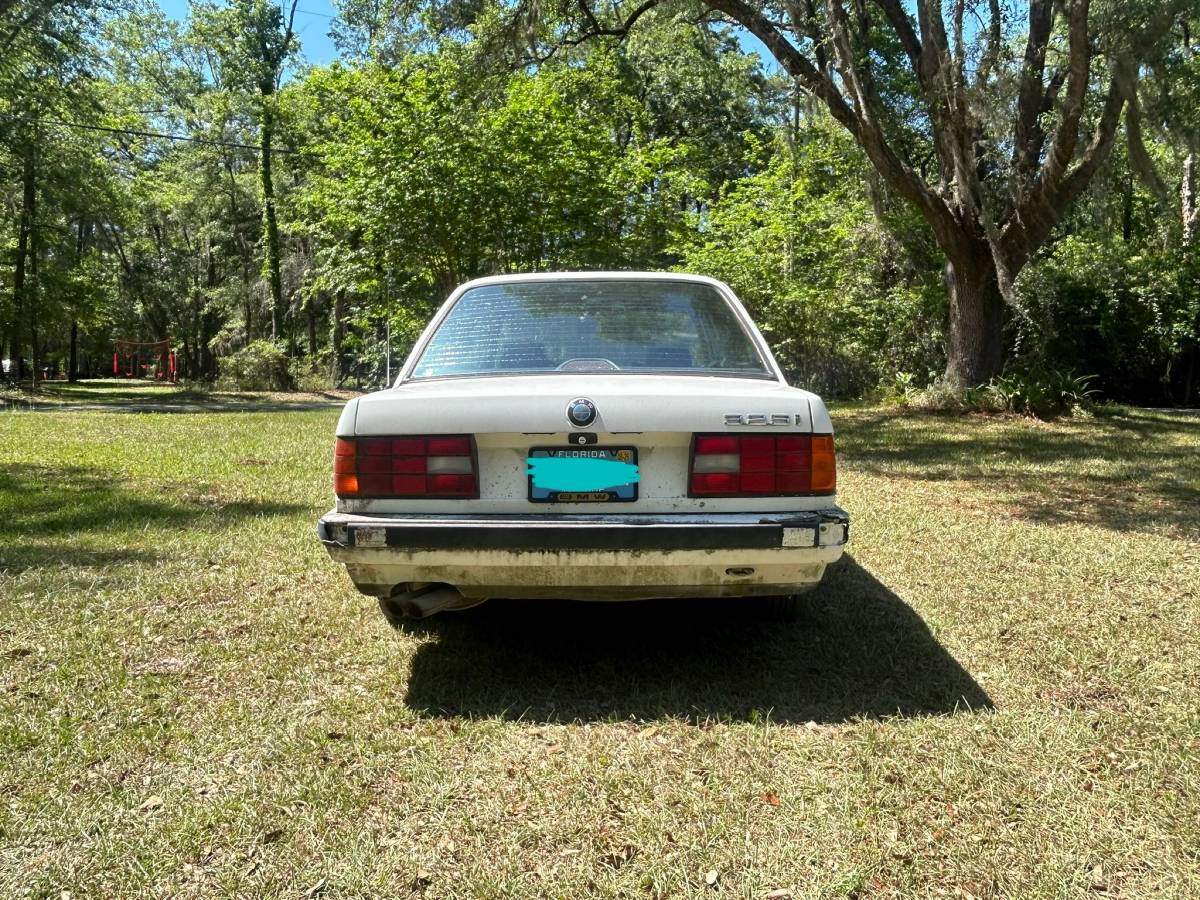Bmw-325i-1991-white